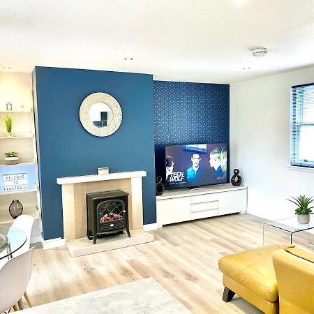 Stylish Central 2 Bedroom Apartment - Free Parking, Free Wifi Orkney Exteriör bild