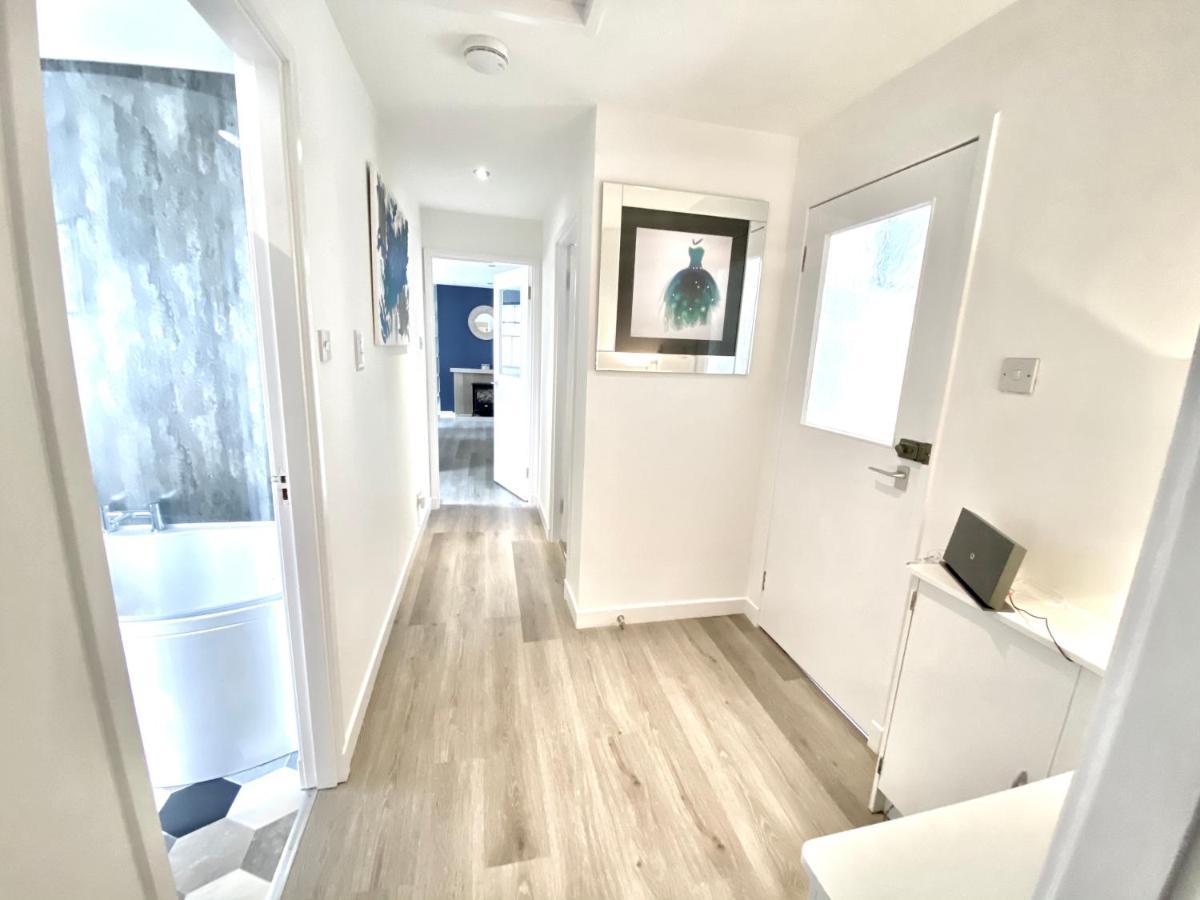 Stylish Central 2 Bedroom Apartment - Free Parking, Free Wifi Orkney Exteriör bild