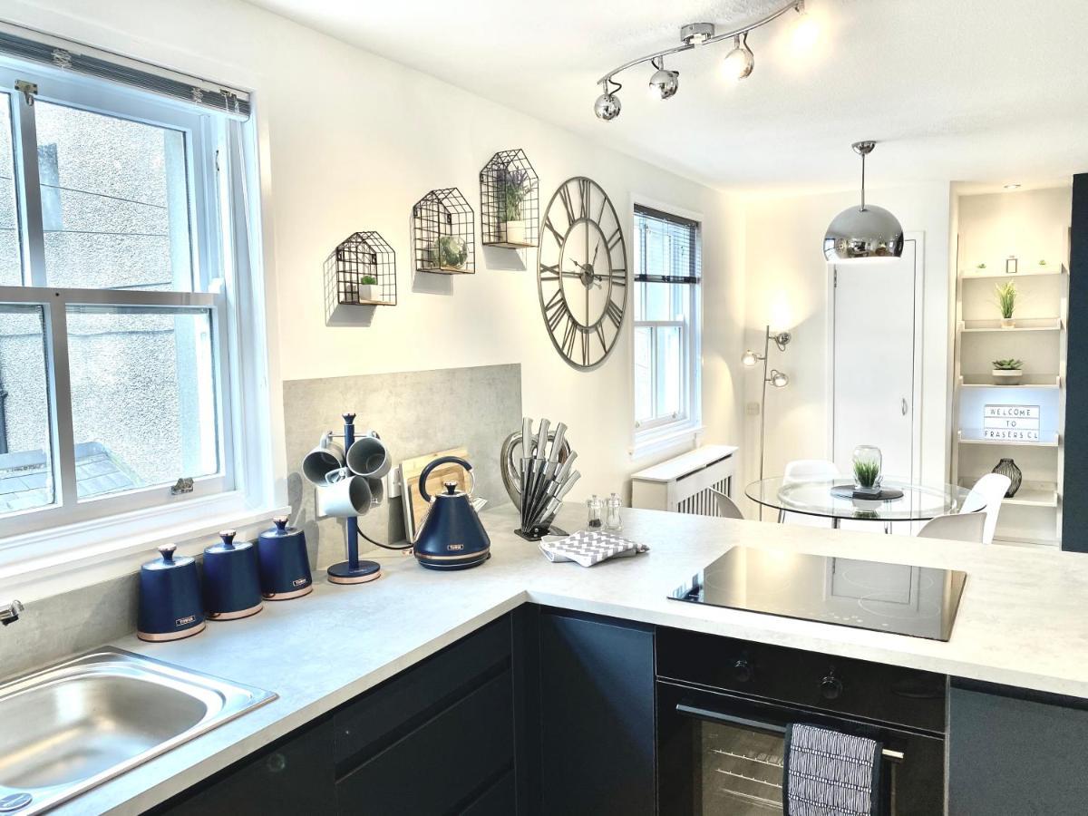 Stylish Central 2 Bedroom Apartment - Free Parking, Free Wifi Orkney Exteriör bild